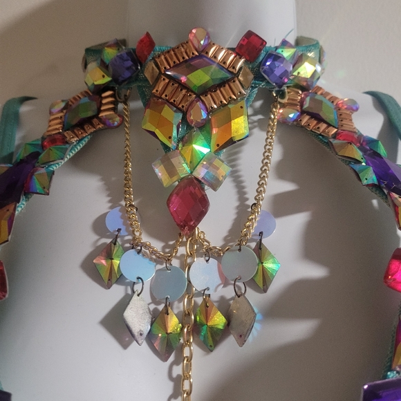 Trinidad Carnival festival set - Picture 5 of 7